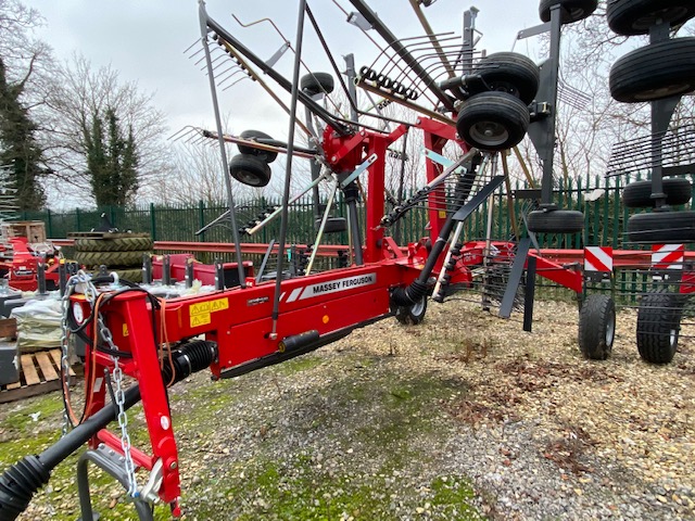 LW617802 – New 2020 MF RK762 TRC Twin Rotor Rake