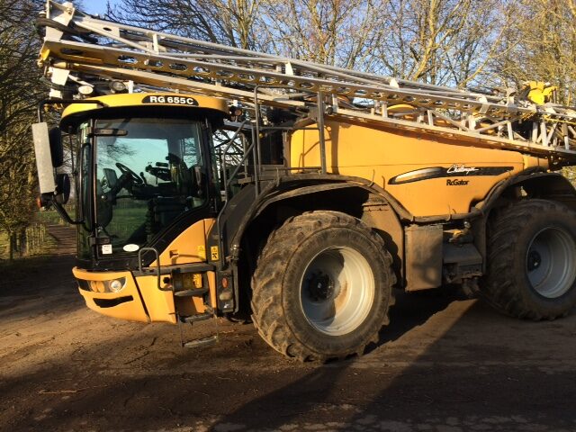 T3002913 – 2014 Challenger Rogator RG655C Sprayer
