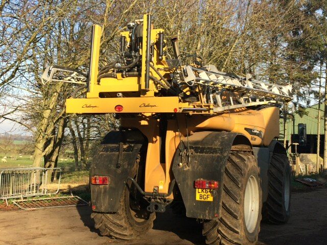 T3002913 – 2014 Challenger Rogator RG655C Sprayer