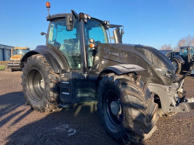 VA685097 – 2020 Valtra T234V SmartTouch Tractor