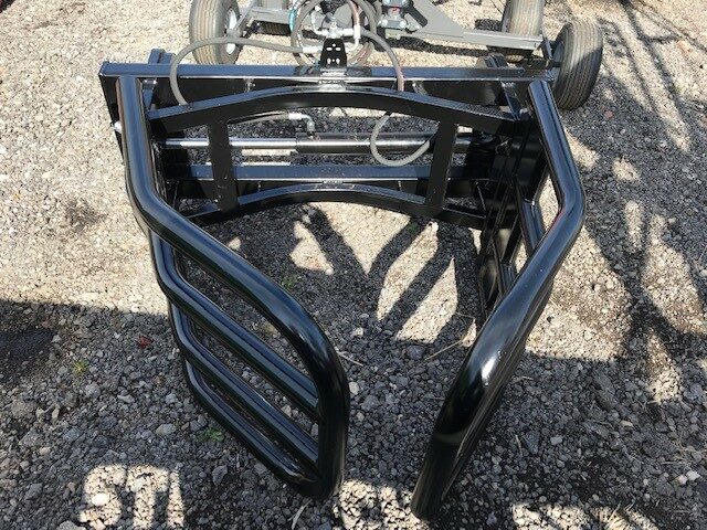 EM000093 Strimech WBS01 RD BALE SQUEEZE