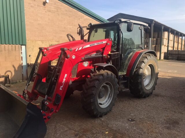 T5010144 – 2017 Massey Ferguson 4709 Cab Essential Global Tractor