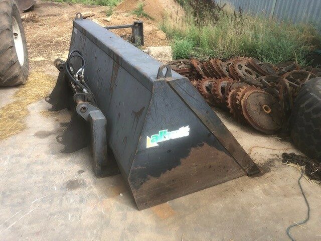 T229567B Albutt Bucket Toe Tip to fit Euro Brackets