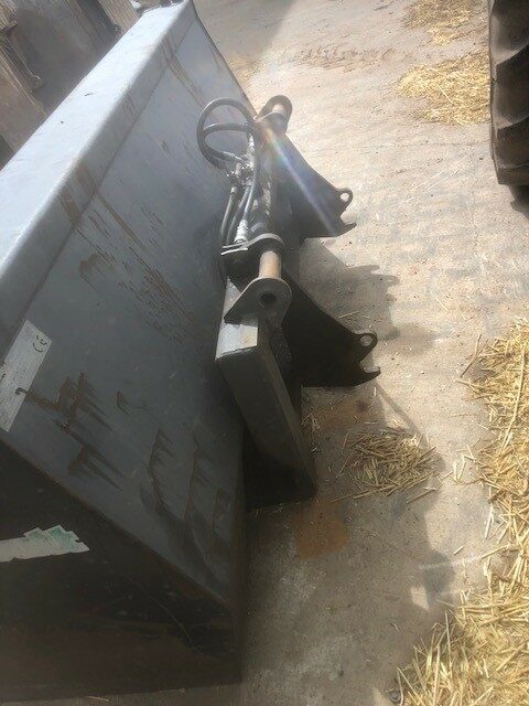 T229567B Albutt Bucket Toe Tip to fit Euro Brackets