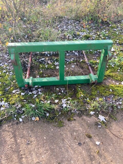 T810049B Kverneland Bale spike, Euro 8 brackets.