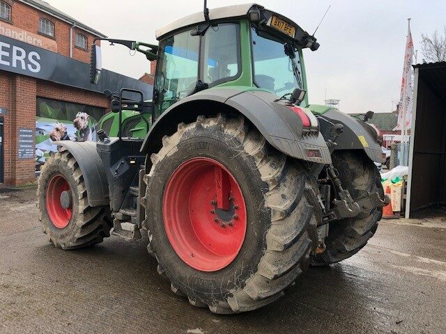 T5009933 2017 Fendt 828 S4 Vario Profi Plus 4WD Tractor