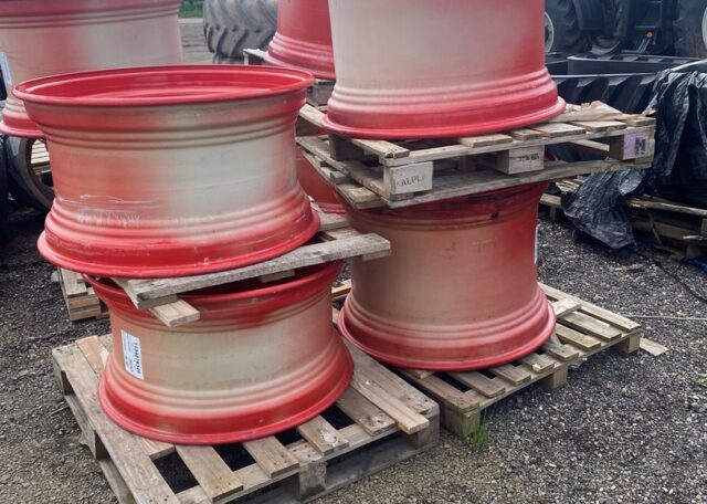 FB832885 – Fendt Wheel Rims