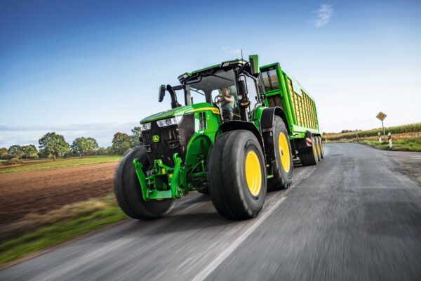 John Deere sets new standards in Precision Ag Technology and driving ...