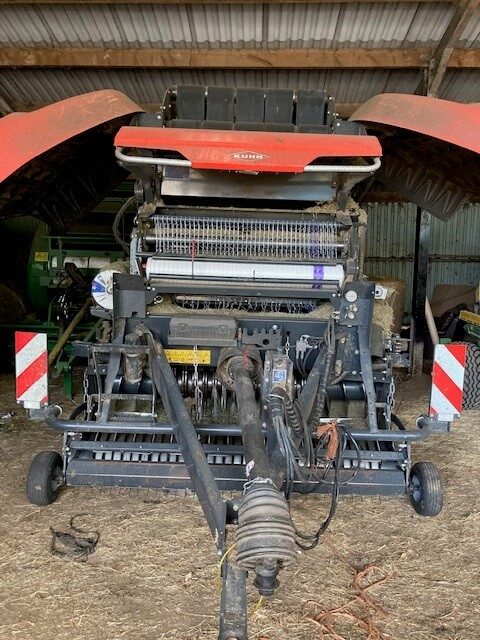 T6004951 2019 Kuhn VB3190 Round Baler