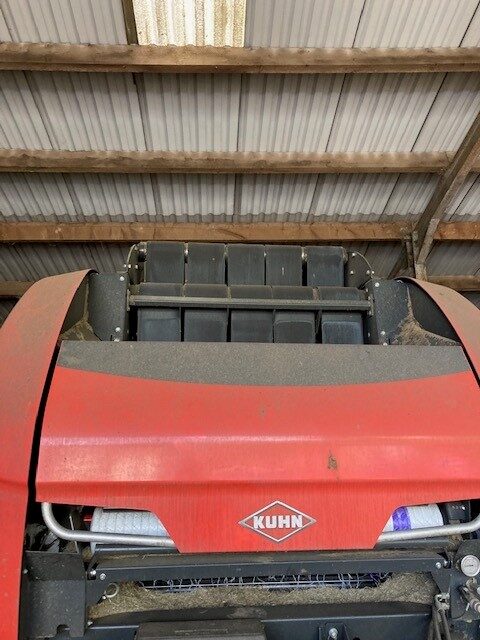 T6004951 2019 Kuhn VB3190 Round Baler