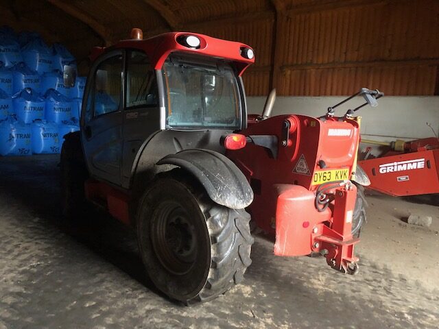 T2030828 – 2013 Manitou MLT840 Forklift