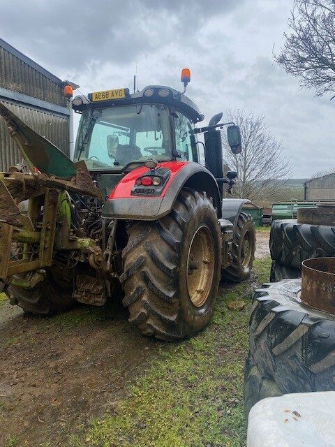 T8010144 2018 Massey Ferguson 8740S EXDV 4WD Tractor