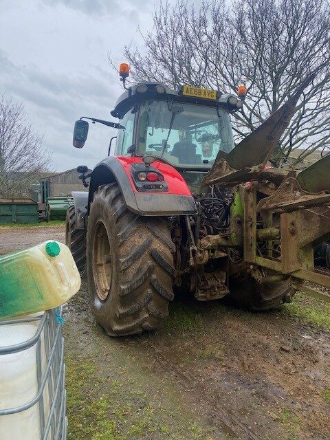 T8010144 2018 Massey Ferguson 8740S EXDV 4WD Tractor