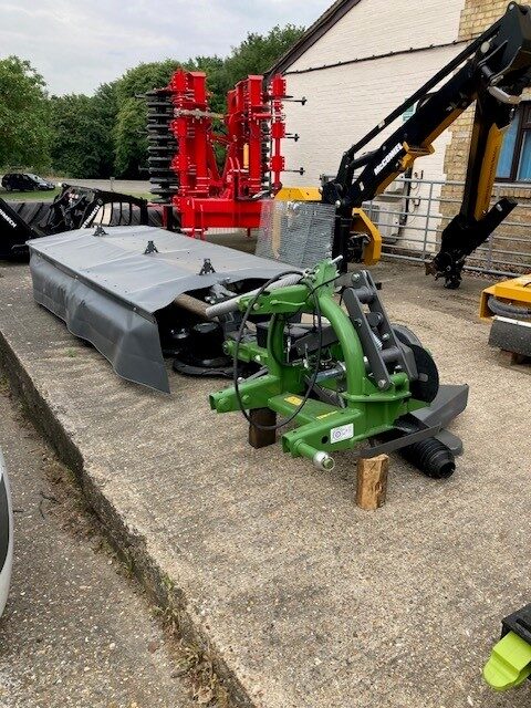 FE000170 New 2023 Fendt Slicer 320P Disc Mower