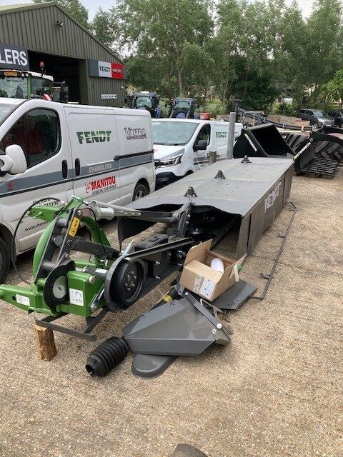 FE000170 New 2023 Fendt Slicer 320P Disc Mower