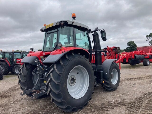 T6004828 2020 Massey Ferguson 6715S Efficient Dyna 6 4WD Tractor
