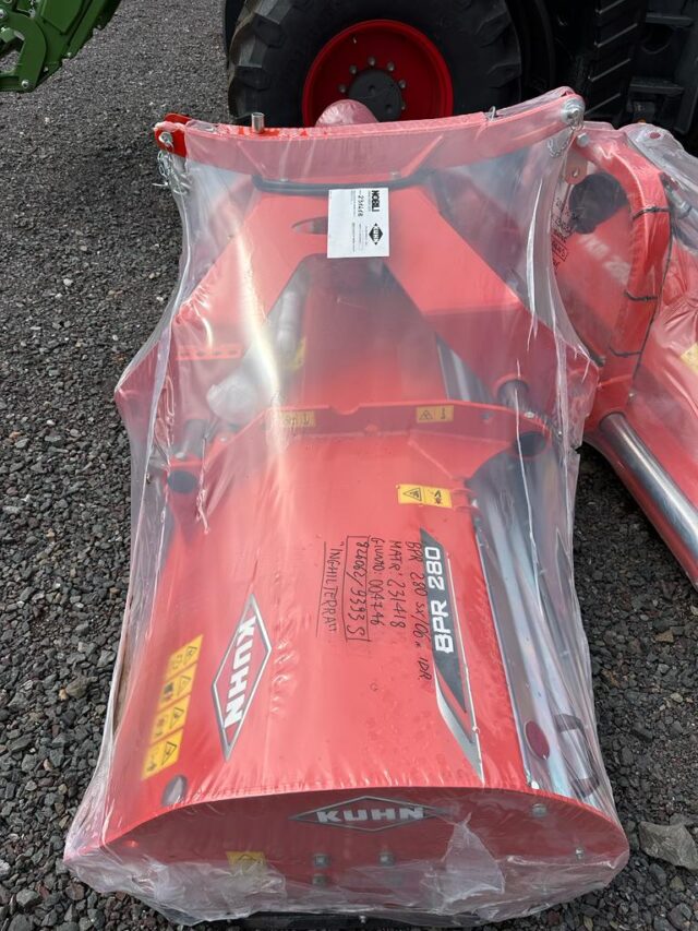 JM000082 New Kuhn BPR280 Flail Mower