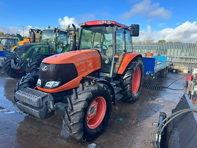 TC001390 2013 Kubota M130X 4WD Tractor