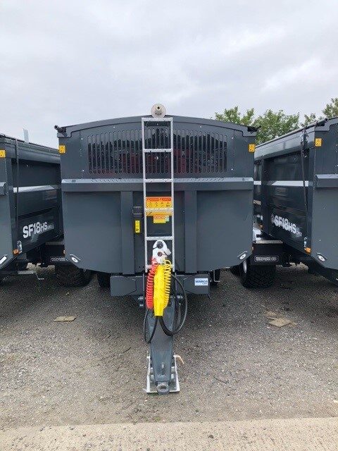 2M040162 2023 Richard Western SF18HS Trailer