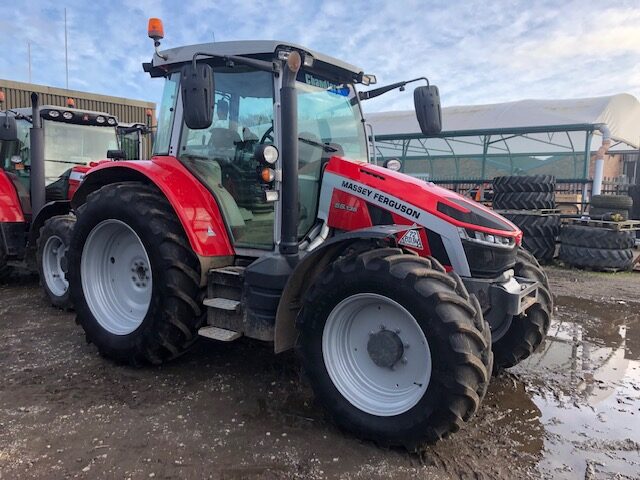 T5011491 2021 Massey Ferguson 5S.135 EFD6 4WD Tractor