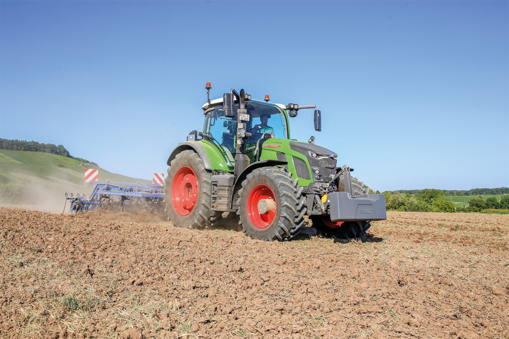 Fendt 600 Vario Tractor