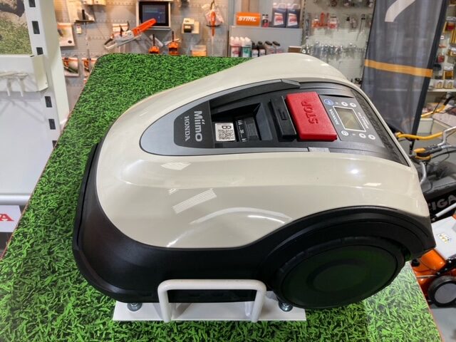 GM036179 2023 HONDA MIIMO HRM70EBC ROBOTIC MOWER.