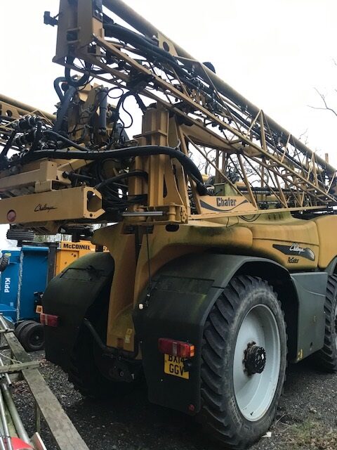 BM000085 – 2014 Challenger Rogator RG655 Sprayer