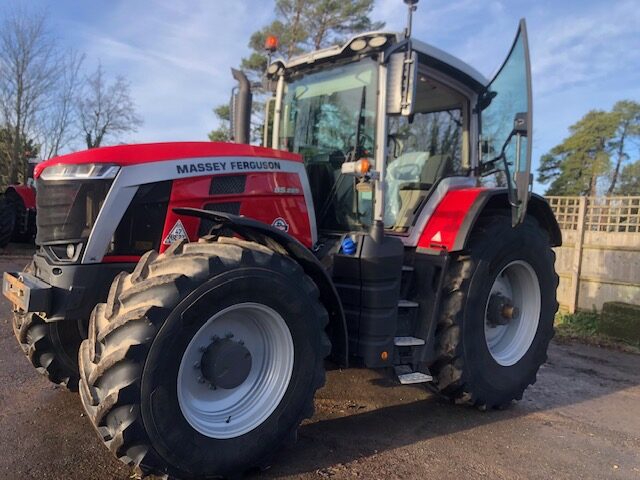 T8010817 2021 Massey Ferguson 8S.225 EFD7 4WD Tractor