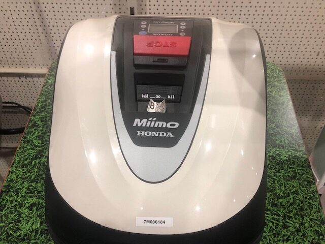 7M006184 NEW HONDA HRM40 BC MIIMO ROBOTIC MOWER.