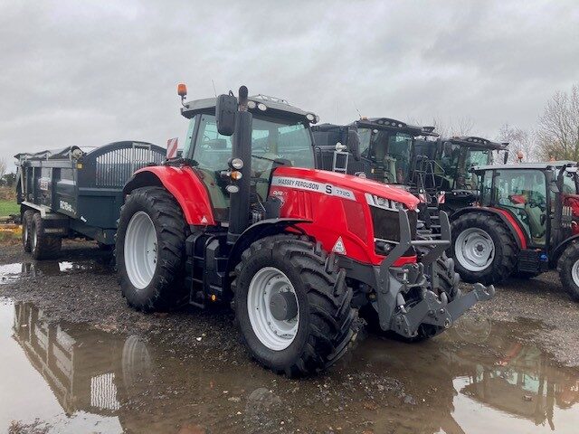 TB001229 – 2020 Massey Ferguson 7720 Tractor