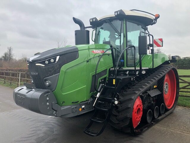 TA003286 2021 FENDT 943 VARIO MT TRACKED TRACTOR
