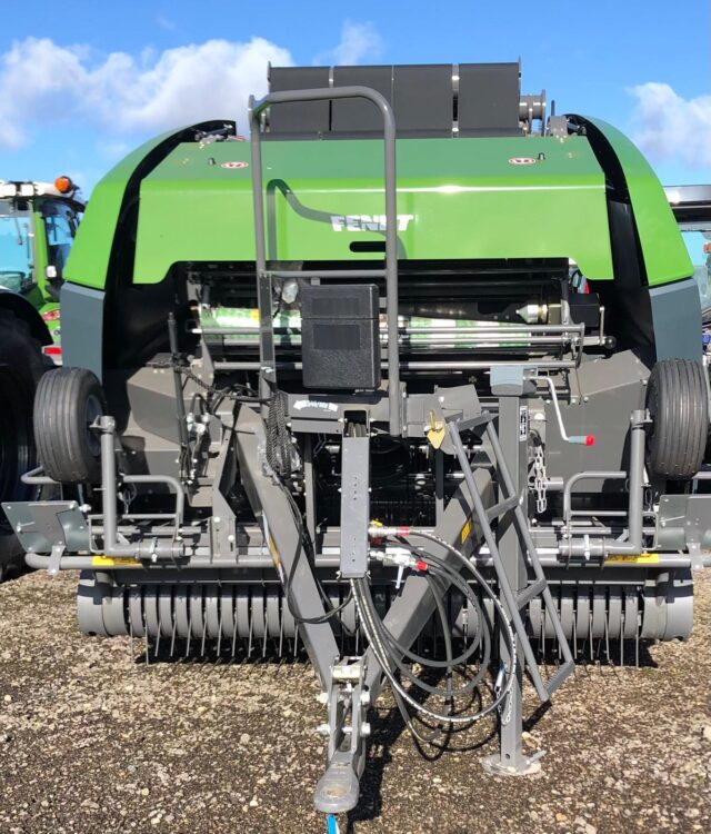 FE000290 NEW FENDT ROTANA 160 V XTRA ROUND BALER