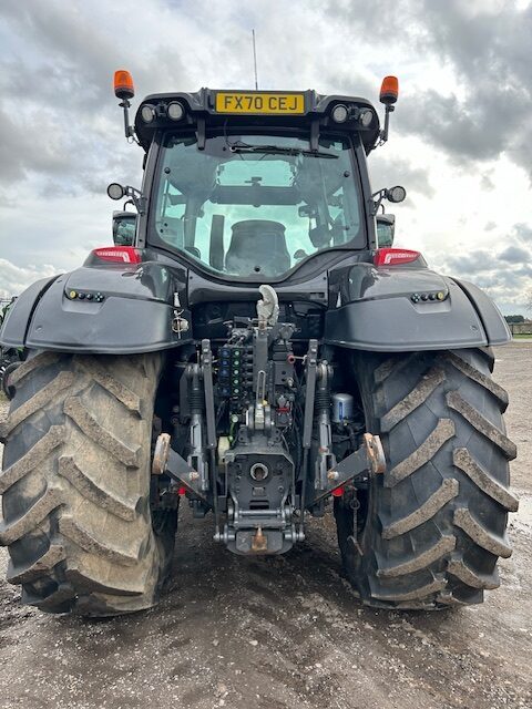 T7017007 2020 Valtra T234V ST MR19 4WD Tractor