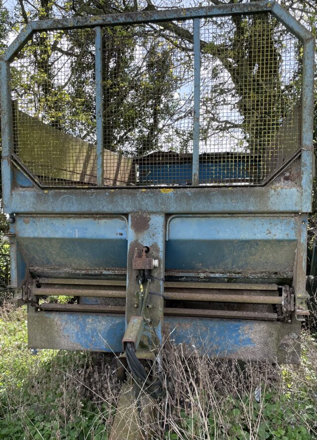 exmucks spreader feeder trailer