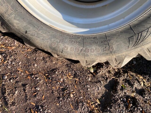 T2033606 2019 MASSEY FERGUSON 7720S EFD6 4WD TRACTOR & MF FL.4621 LOADER