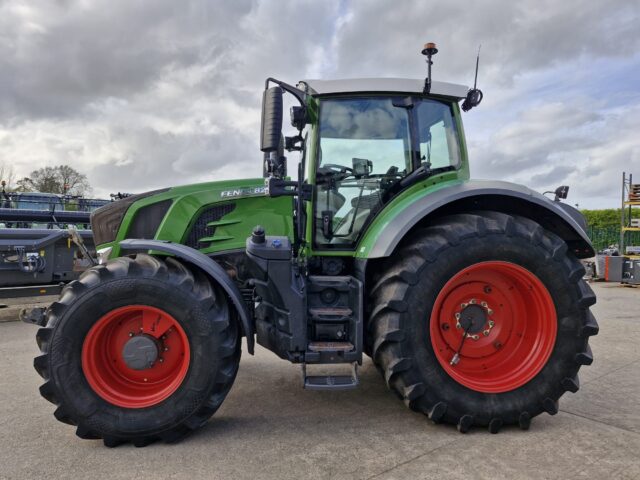 TD001496 2017 Fendt 828 Vario Profi Plus 4WD Tractor