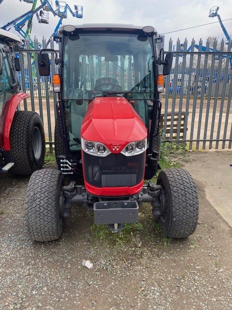 MA005281 NEW MASSEY FERGUSON 1750M HC COMPACT TRACTOR