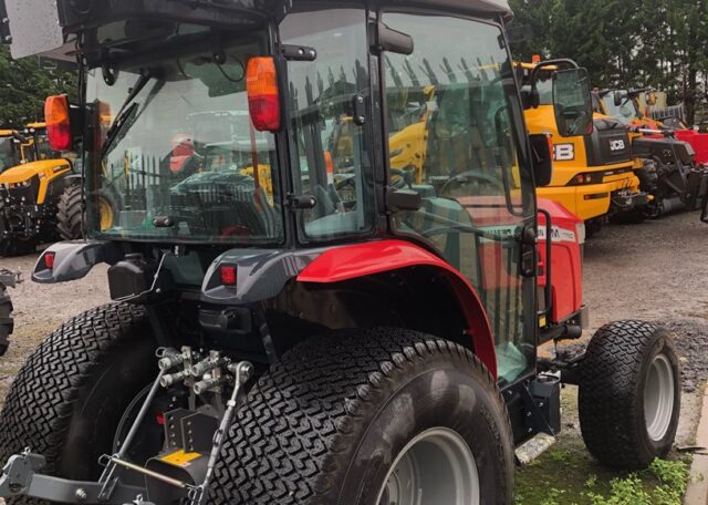 MA005286 NEW MASSEY FERGUSON 1750M HC COMPACT TRACTOR
