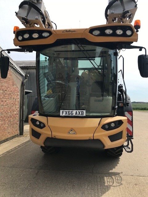 JM000179 2016 CHALLENGER 645 ROGATOR SELF PROPELLED SPRAYER