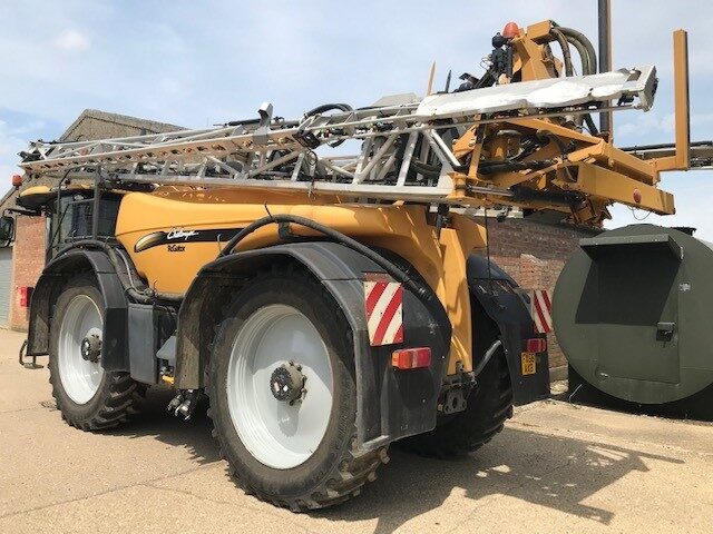 JM000179 2016 CHALLENGER 645 ROGATOR SELF PROPELLED SPRAYER