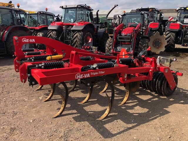 2M040092 Demo 2023 HE-VA 3.00M TRIPLE TILLER