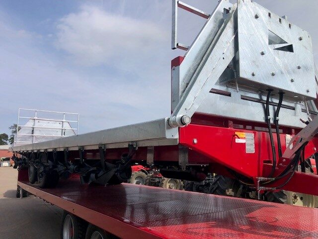 2M040570 NEW 2024 MARSHALL BC32 TANDEM BALE TRAILER