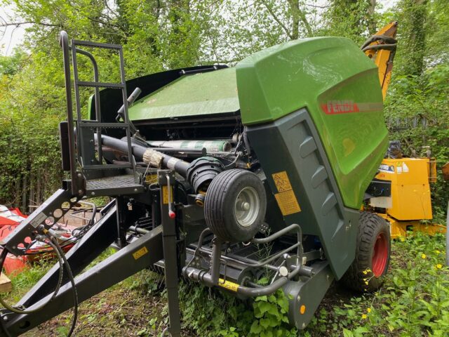 GM035772 NEW FENDT ROTANA 130F BALER
