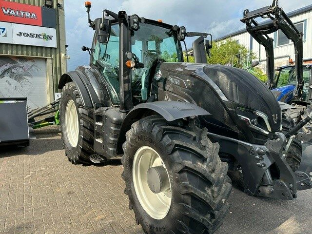 VA000202 2023 VALTRA T175 EA 4WD TRACTOR