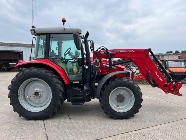 2M040440 2020 Massey Ferguson 5713S ESD4 4WD Tractor & MF FL4018 Loader