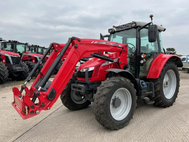 2M040441 2020 Massey Ferguson 5713S ESD4 4WD Tractor & MF FL4018 Loader