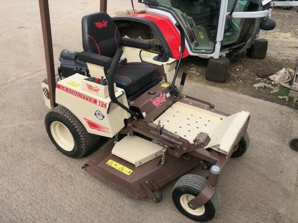 T5011952 GRASSHOPPER 124V RIDE ON MOWER for Sale FarmAds