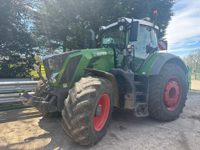 CM000198 2021 FENDT 828 V PROFI+ TRACTOR