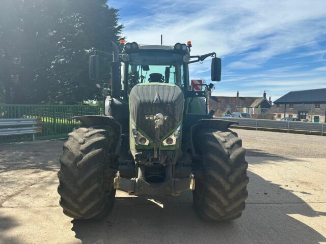 CM000198 2021 FENDT 828 V PROFI+ TRACTOR