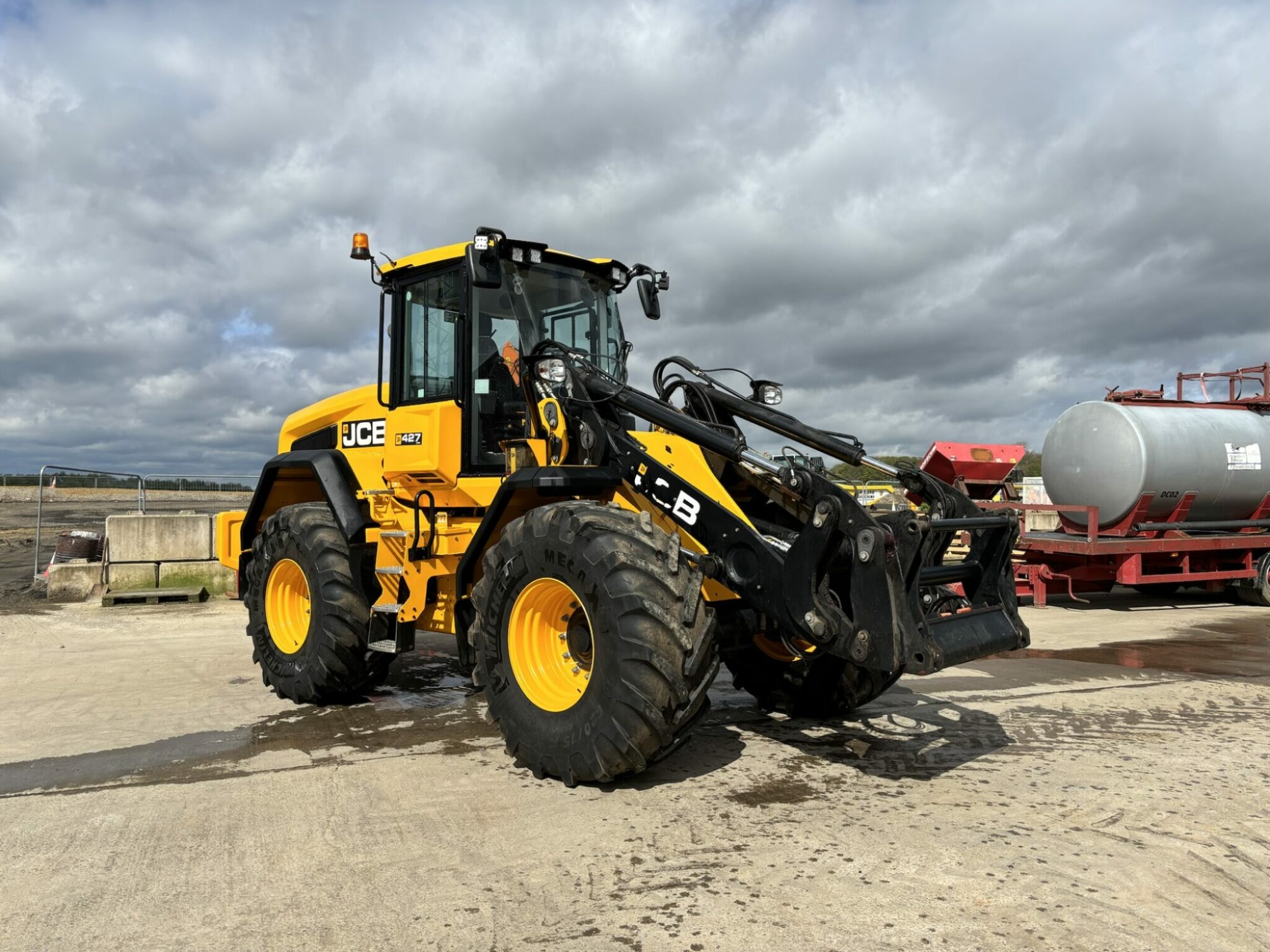 JCB 427 loading shovel for Sale | FarmAds